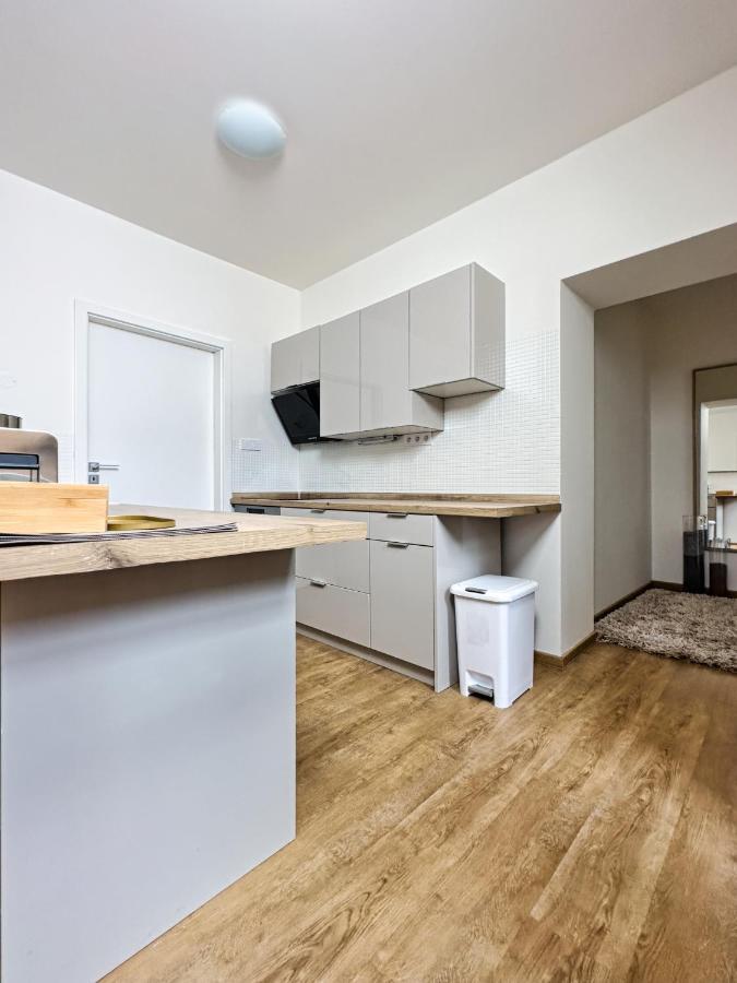 Gallery Apartments Liberec Exterior foto