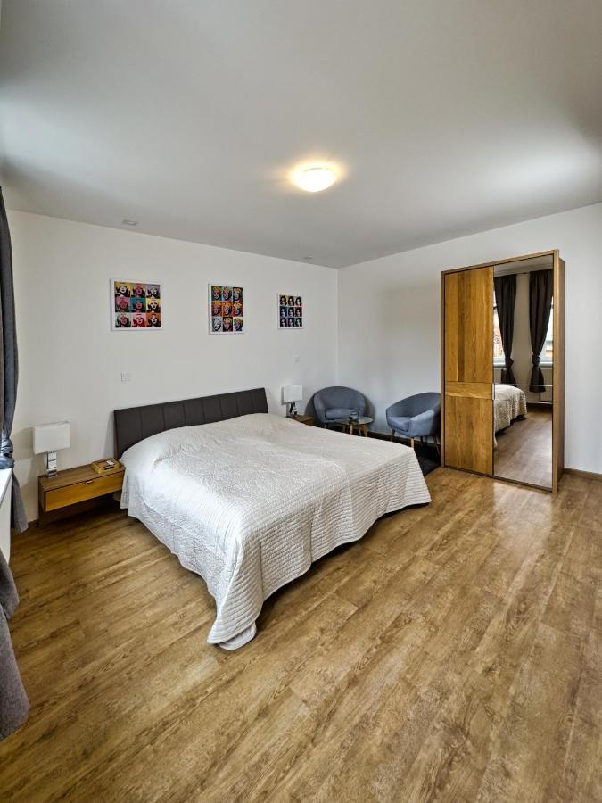 Gallery Apartments Liberec Exterior foto